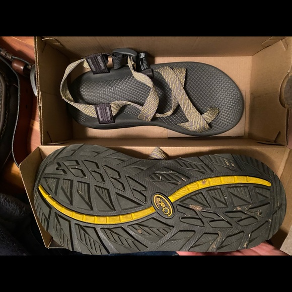 Men’s Chacos - Picture 2 of 3